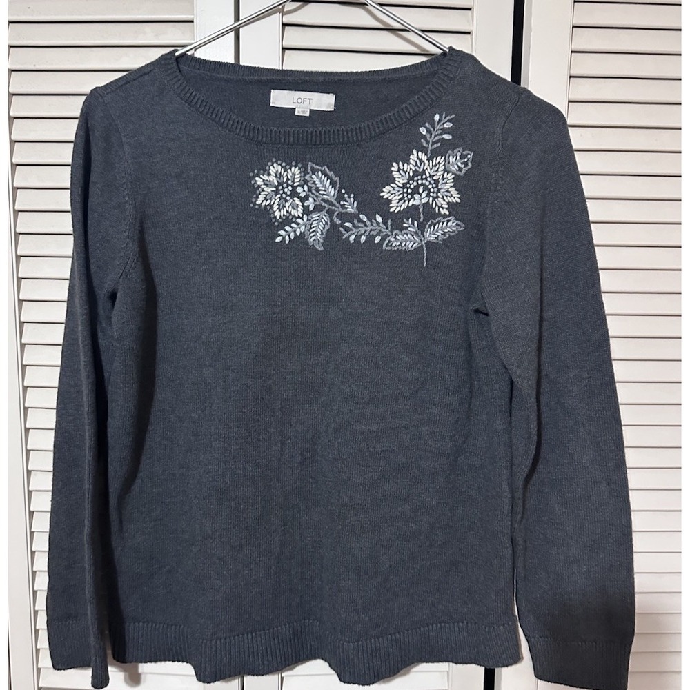Ann Taylor LOFT Sweater Womens XLarge Gray Lightweight Cotton Floral Embroidered